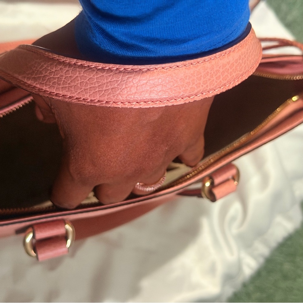 Authentic Gucci Blush Leather Satchel - Picture 11 of 15